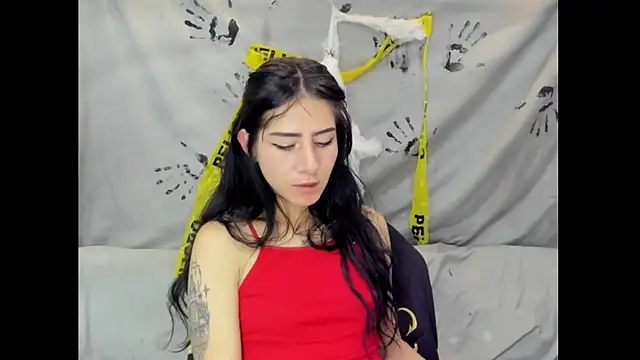 Snapshot of Mhelanny2 chatting on 10-31-25, 06:03 Mhelanny2 online show from 10-31-25, 06:03