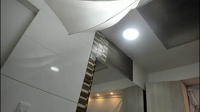 Snapshot of Mhelanny2 chatting on 11-29-25, 05:49 Mhelanny2 online show from 11-29-25, 05:49