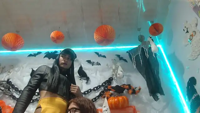 Snapshot of latintransbigcum chatting on 11-24-25, 03:34 latintransbigcum online show from 11-24-25, 03:34