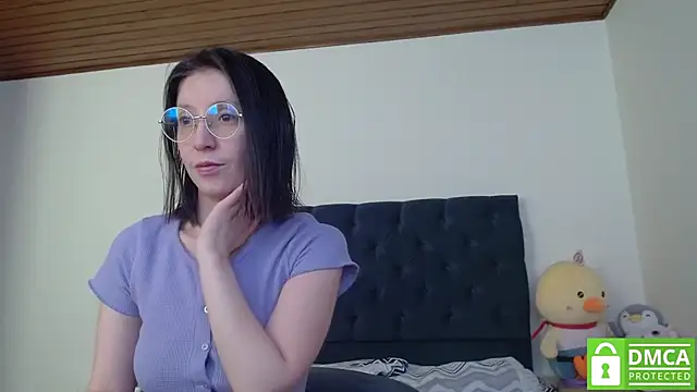 Snapshot of Sophi_Cute chatting on 01-04-25, 02:56 Sophi Cute online show from 01-04-25, 02:56