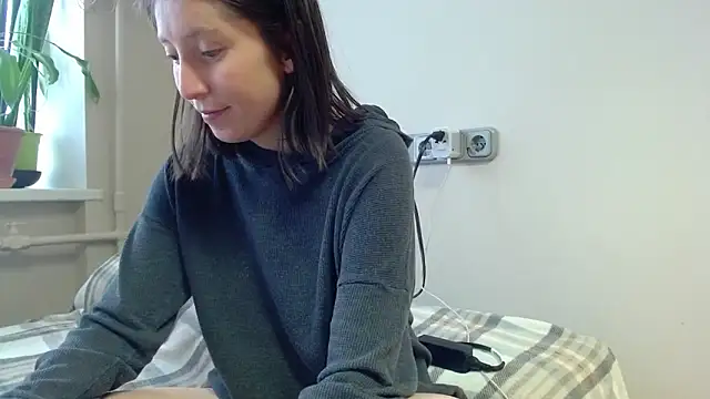 Snapshot of Sophi_Cute chatting on 02-11-25, 11:21 Sophi Cute online show from 02-11-25, 11:21