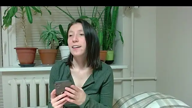 Snapshot of Sophi_Cute chatting on 02-18-25, 05:31 Sophi Cute online show from 02-18-25, 05:31