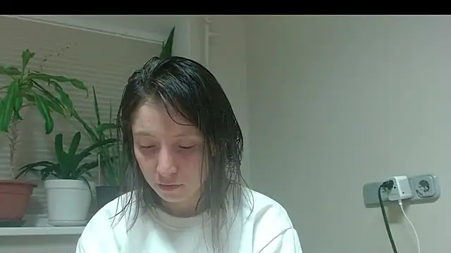 Snapshot of Sophi_Cute chatting on 02-26-25, 05:07 Sophi Cute online show from 02-26-25, 05:07