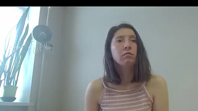 Snapshot of Sophi_Cute chatting on 03-14-25, 12:51 Sophi Cute online show from 03-14-25, 12:51