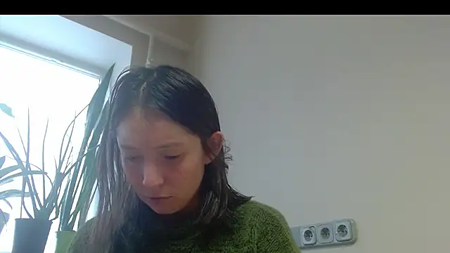 Snapshot of Sophi_Cute chatting on 03-16-25, 09:05 Sophi Cute online show from 03-16-25, 09:05