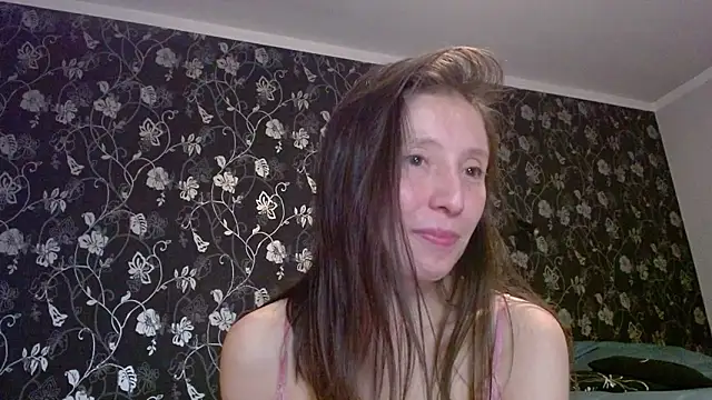 Snapshot of Sophi_Cute chatting on 12-13-25, 07:53 Sophi Cute online show from 12-13-25, 07:53