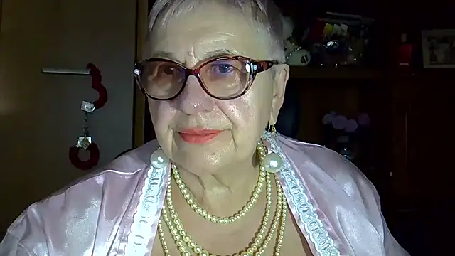 SweetCherry27 online show from 09-19-25, 04:51