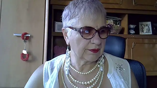 SweetCherry27 online show from 09-24-25, 04:27