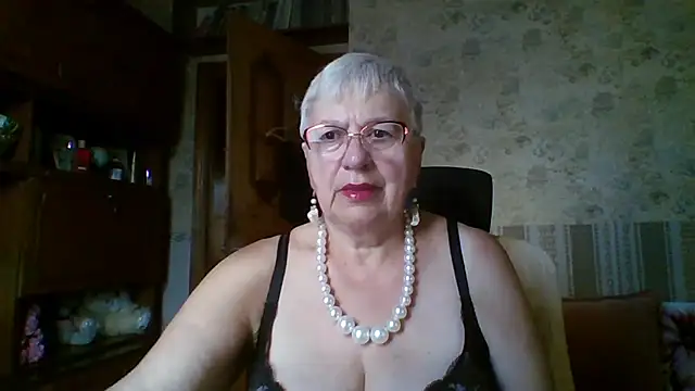 Snapshot of SweetCherry27 chatting on 07-18-26, 05:00 SweetCherry27 online show from 07-18-26, 05:00