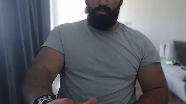 hugemachohandsome online show from 09-24-25, 07:01