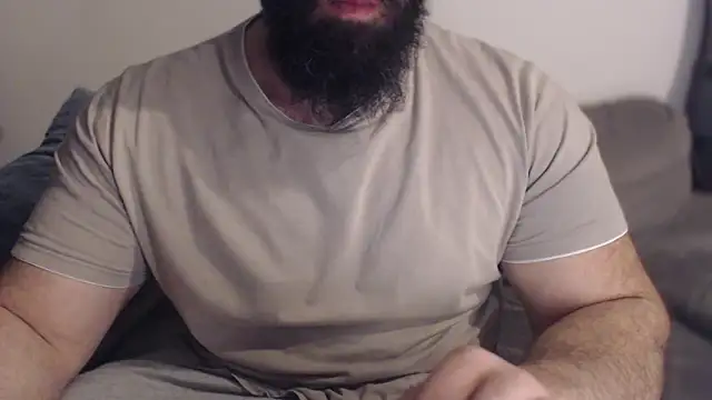 hugemachohandsome online show from 04-20-26, 08:54