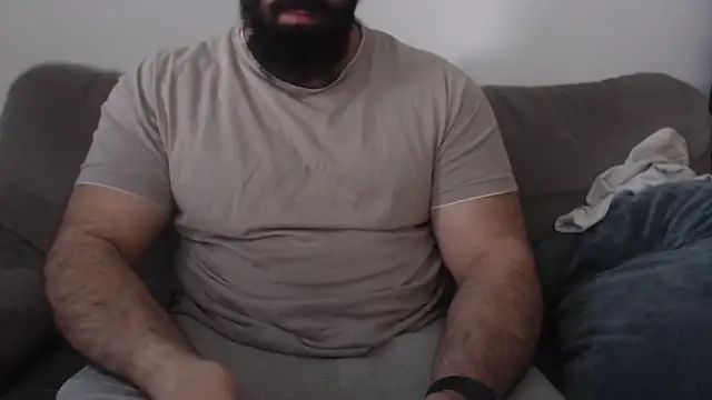 hugemachohandsome online show from 04-21-26, 05:47