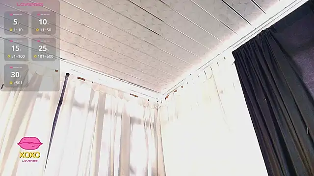 Snapshot of LatexDevil_Blondie chatting on 02-17-26, 01:40 LatexDevil Blondie online show from 02-17-26, 01:40