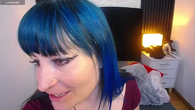 alicia moom online show from 12-17-24, 09:27
