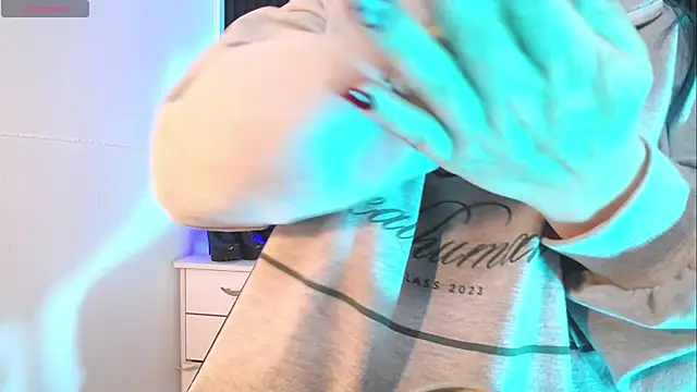 alicia moom online show from 11-03-25, 05:58