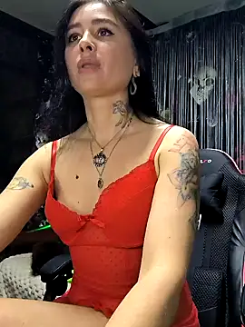 Snapshot of KikiXRed chatting on 12-10-24, 10:06 KikiXRed online show from 12-10-24, 10:06