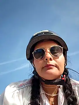 bellapaty online show from 04-21-26, 08:09