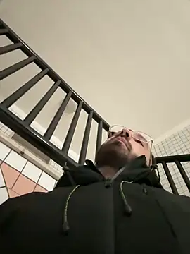 michele1500 online show from 12-14-25, 01:22