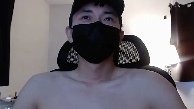 Snapshot of twbobo00715 chatting on 12-21-24, 05:51 twbobo00715 online show from 12-21-24, 05:51