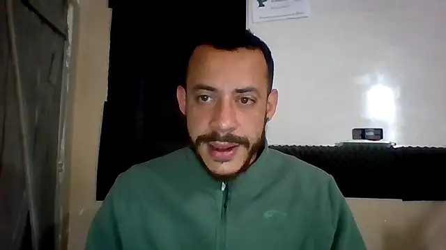 MachoScorpionCaralho online show from 09-27-25, 12:43