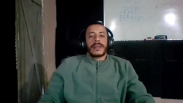 MachoScorpionCaralho online show from 04-24-26, 08:00