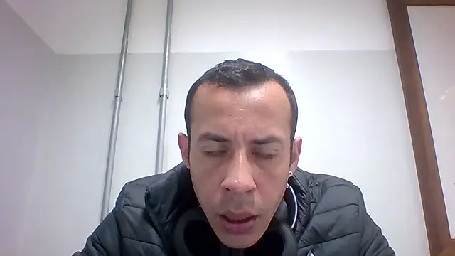 Snapshot of MachoScorpionCaralho chatting on 06-25-26, 01:37 MachoScorpionCaralho online show from 06-25-26, 01:37