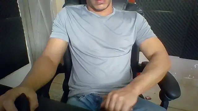 Snapshot of MachoScorpionCaralho chatting on 07-02-26, 12:44 MachoScorpionCaralho online show from 07-02-26, 12:44
