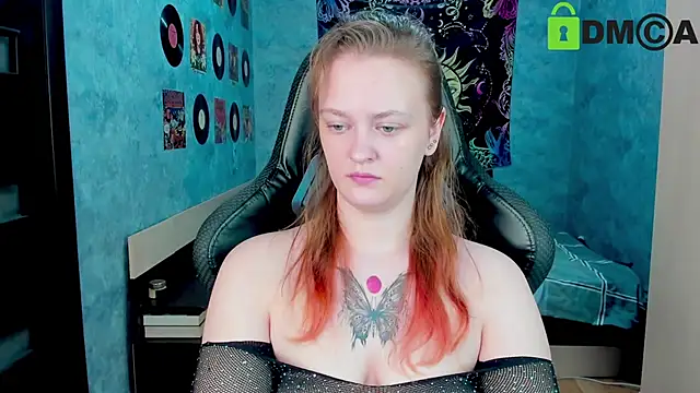 Snapshot of madness_lia chatting on 12-22-24, 05:45 madness lia online show from 12-22-24, 05:45