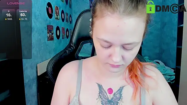 Snapshot of madness_lia chatting on 01-06-25, 05:52 madness lia online show from 01-06-25, 05:52