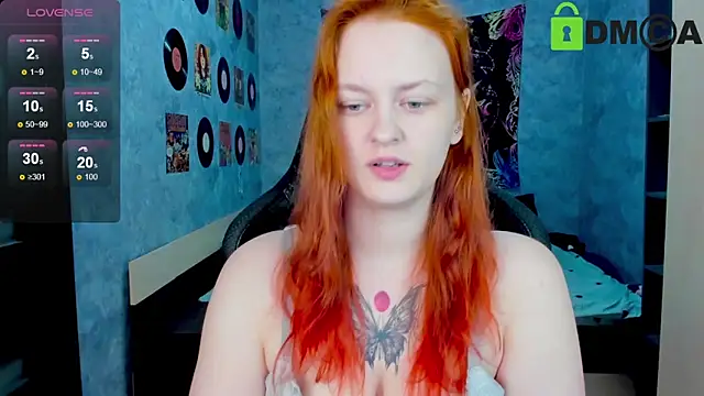 Snapshot of madness_lia chatting on 01-22-25, 12:06 madness lia online show from 01-22-25, 12:06