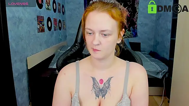 Snapshot of madness_lia chatting on 02-21-25, 12:28 madness lia online show from 02-21-25, 12:28