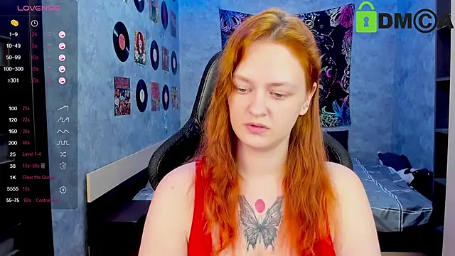 Snapshot of madness_lia chatting on 02-25-25, 11:52 madness lia online show from 02-25-25, 11:52