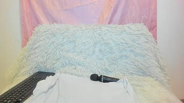 Snapshot of iisabella_gonzalez chatting on 11-12-25, 05:41 iisabella gonzalez online show from 11-12-25, 05:41