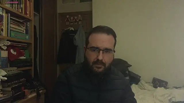 curiosillo83 online show from 02-24-25, 06:36