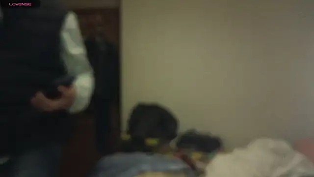 curiosillo83 online show from 03-11-25, 07:25