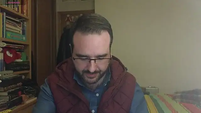 curiosillo83 online show from 03-13-25, 03:17