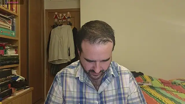 curiosillo83 online show from 09-30-25, 02:22