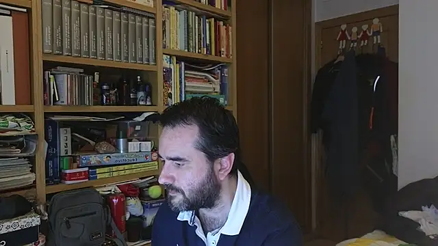 curiosillo83 online show from 03-19-26, 06:01