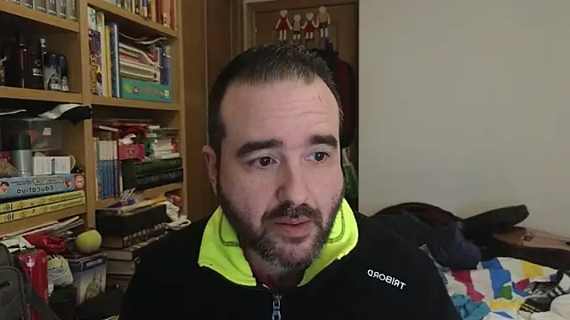 curiosillo83 online show from 04-03-26, 08:34