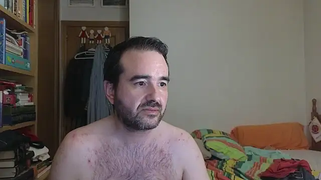 Snapshot of curiosillo83 chatting on 06-25-26, 05:12 curiosillo83 online show from 06-25-26, 05:12