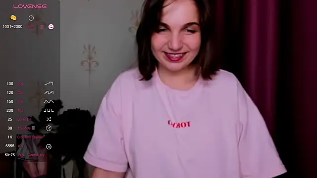 Snapshot of KindHazelHere_ chatting on 02-18-25, 05:10 KindHazelHere online show from 02-18-25, 05:10