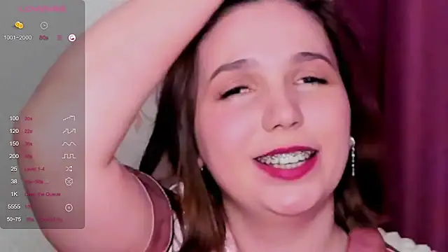 Snapshot of KindHazelHere_ chatting on 02-21-25, 11:21 KindHazelHere online show from 02-21-25, 11:21