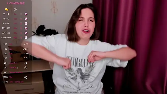 Snapshot of KindHazelHere_ chatting on 02-24-25, 08:27 KindHazelHere online show from 02-24-25, 08:27