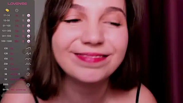 Snapshot of KindHazelHere_ chatting on 02-25-25, 03:27 KindHazelHere online show from 02-25-25, 03:27