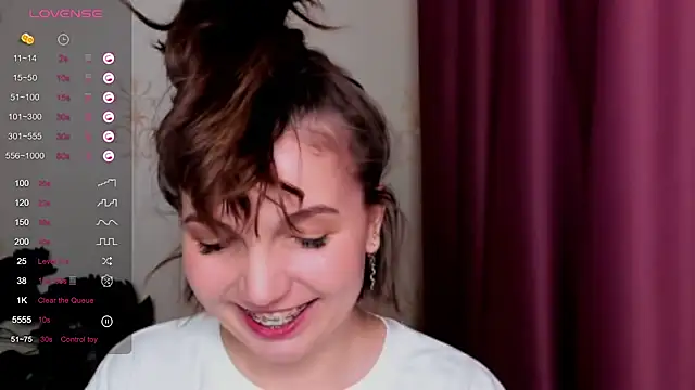 Snapshot of KindHazelHere_ chatting on 02-25-25, 06:31 KindHazelHere online show from 02-25-25, 06:31