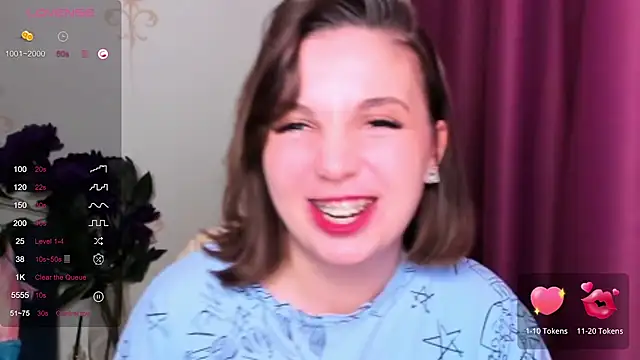 Snapshot of KindHazelHere_ chatting on 03-07-25, 10:43 KindHazelHere online show from 03-07-25, 10:43