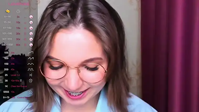 Snapshot of KindHazelHere_ chatting on 03-11-25, 01:26 KindHazelHere online show from 03-11-25, 01:26