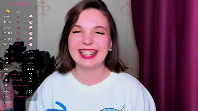 Snapshot of KindHazelHere_ chatting on 03-13-25, 05:22 KindHazelHere online show from 03-13-25, 05:22