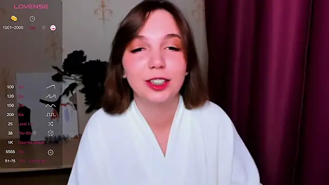 Snapshot of KindHazelHere_ chatting on 03-13-25, 10:21 KindHazelHere online show from 03-13-25, 10:21