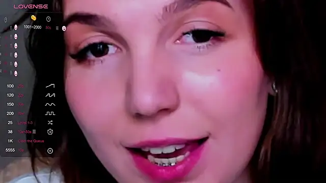 Snapshot of KindHazelHere_ chatting on 03-18-25, 11:20 KindHazelHere online show from 03-18-25, 11:20